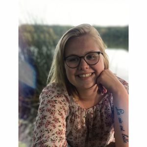 Meet your Posher, Melanie